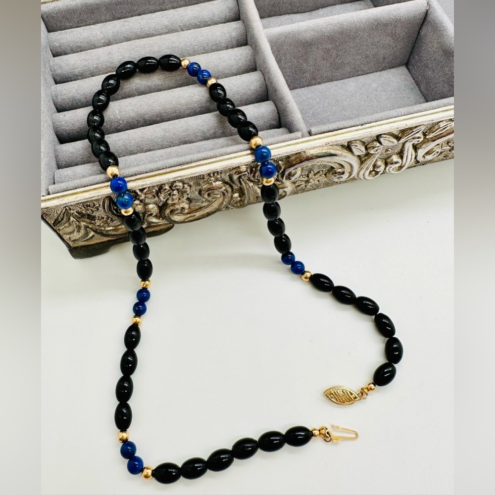 Vintage 14 KT Lapis Lazuli Onyx Bead Necklace